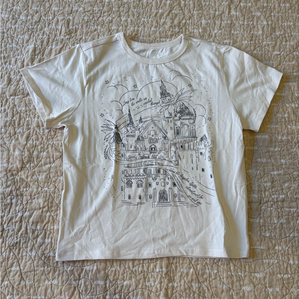 Taylor Swift Cream Castle Short Sleeve Tee - Picture 4 of 10